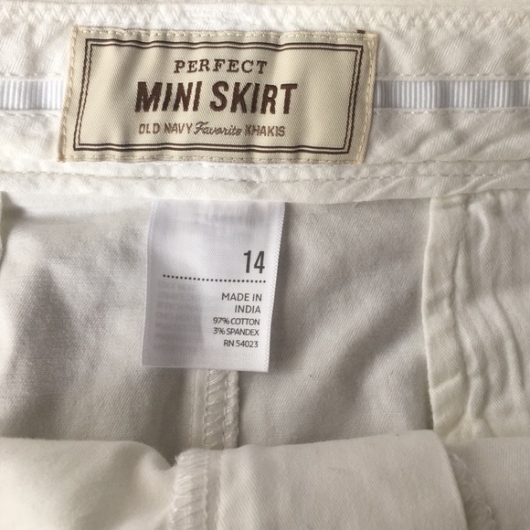 Old Navy perfect mini skirt - Picture 3 of 3